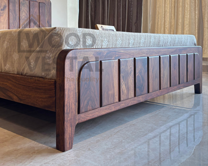 Wood Vestal Sheesham Wood Bed with Vertical Slat Head & Foot , Solid Wood in Natural Finish, Modern Design | Queen Size - (78"x60") | Without Mattress & Side Tables | Low Highted | WS - VG - 5'